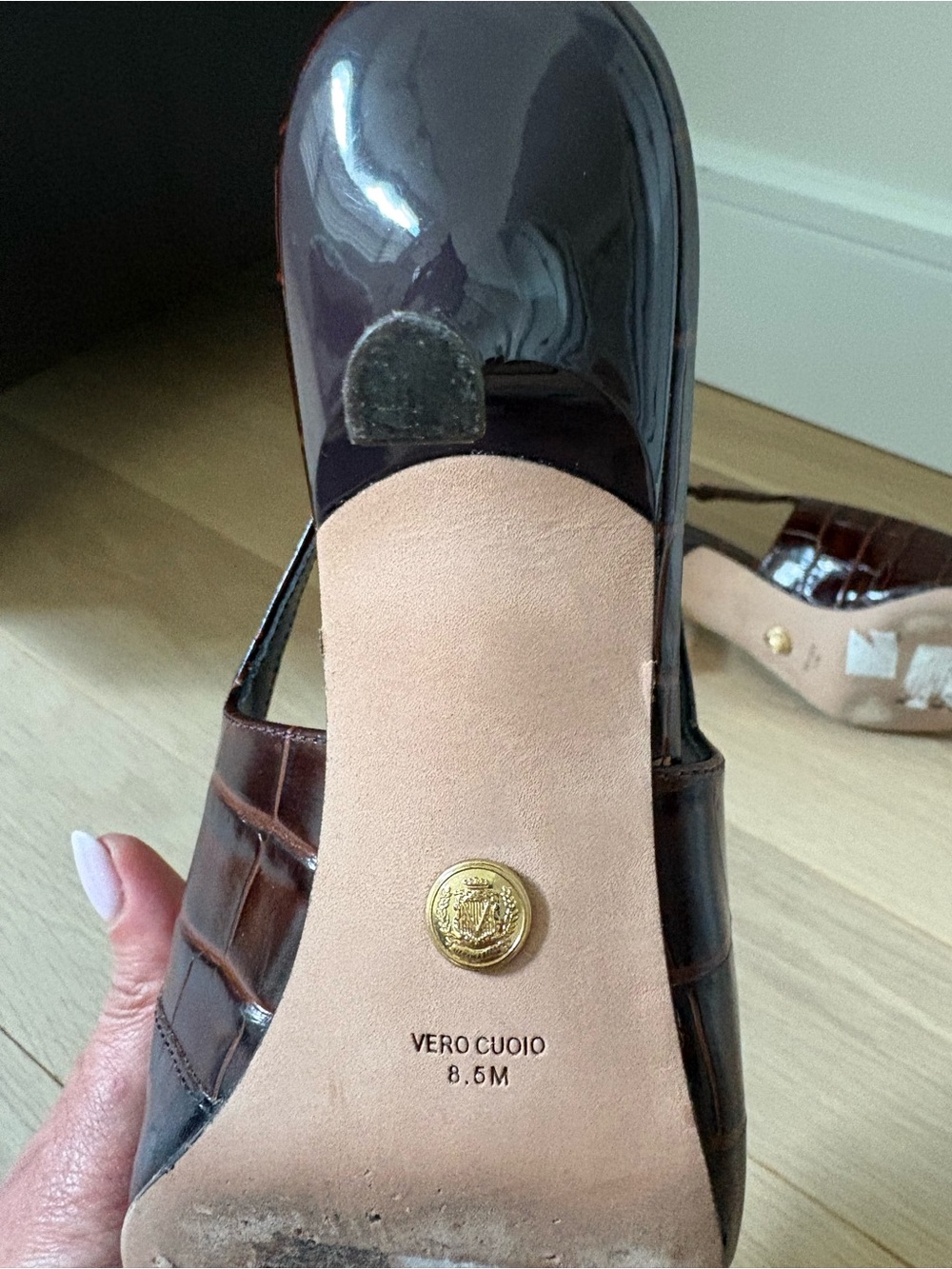 Veronica Beard Cashel Slingback Pointed Toe Kitten Heel Pump - Picture 6 of 7